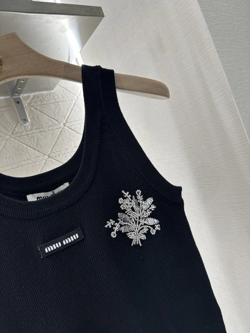 Miu Miu Vest Effortless 150957