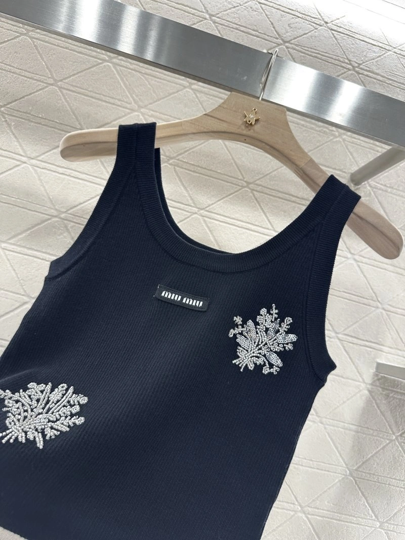 Miu Miu Vest Effortless 150957