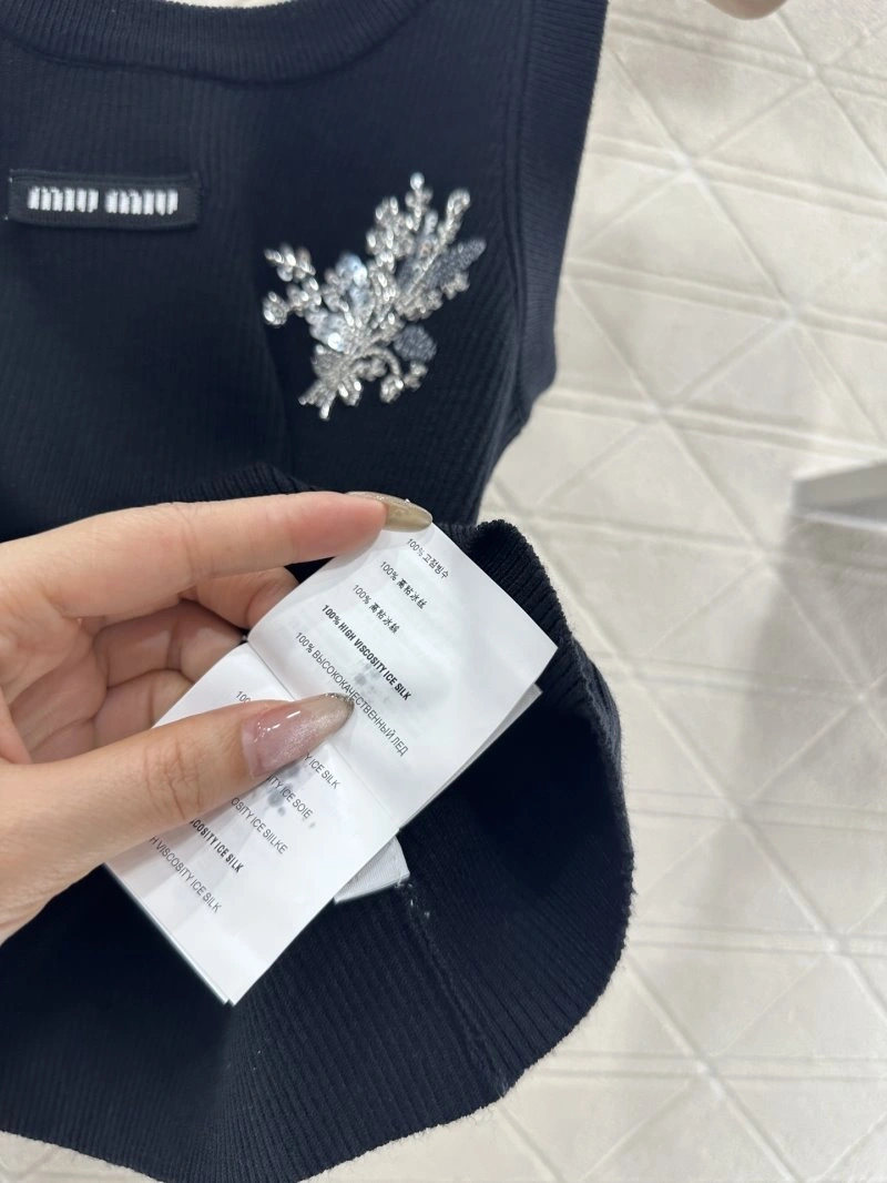 Miu Miu Vest Effortless 150957