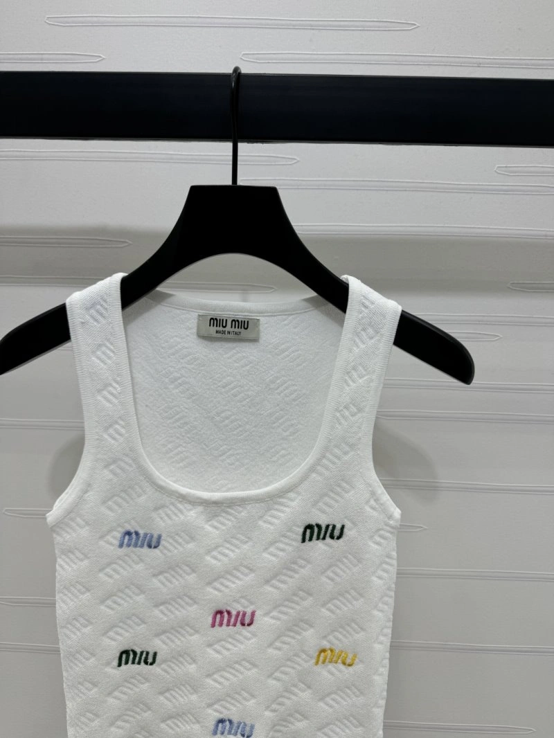Miu Miu Vest Effortless 156051
