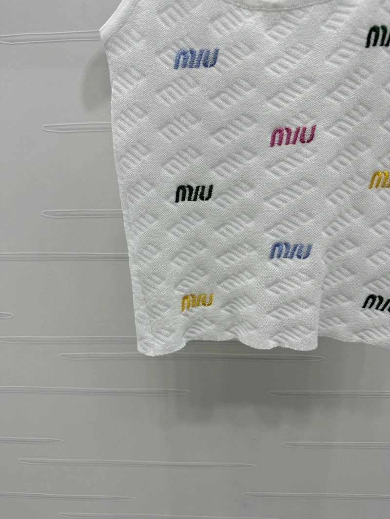 Miu Miu Vest Effortless 156051