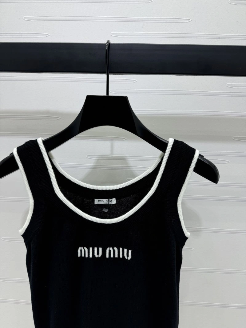Elegant Miu Miu Vest 156043