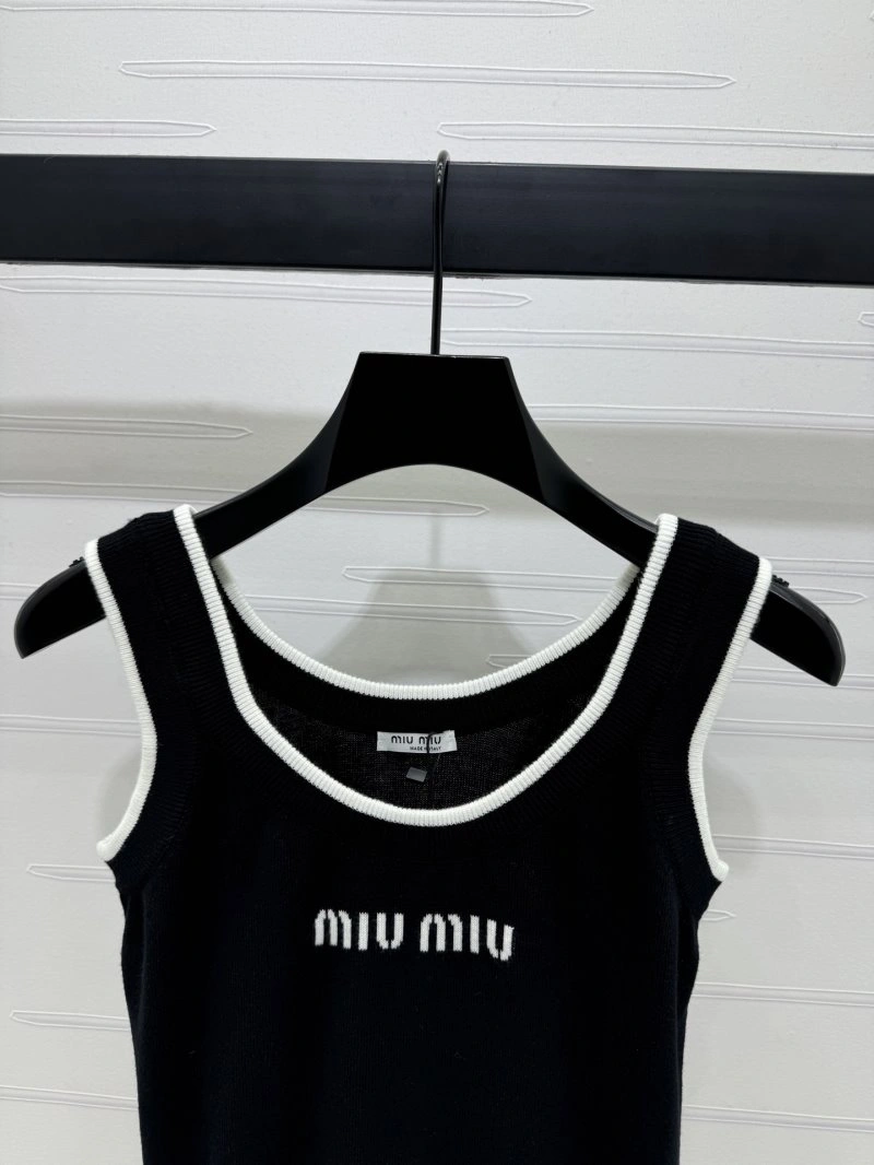 Elegant Miu Miu Vest 156043