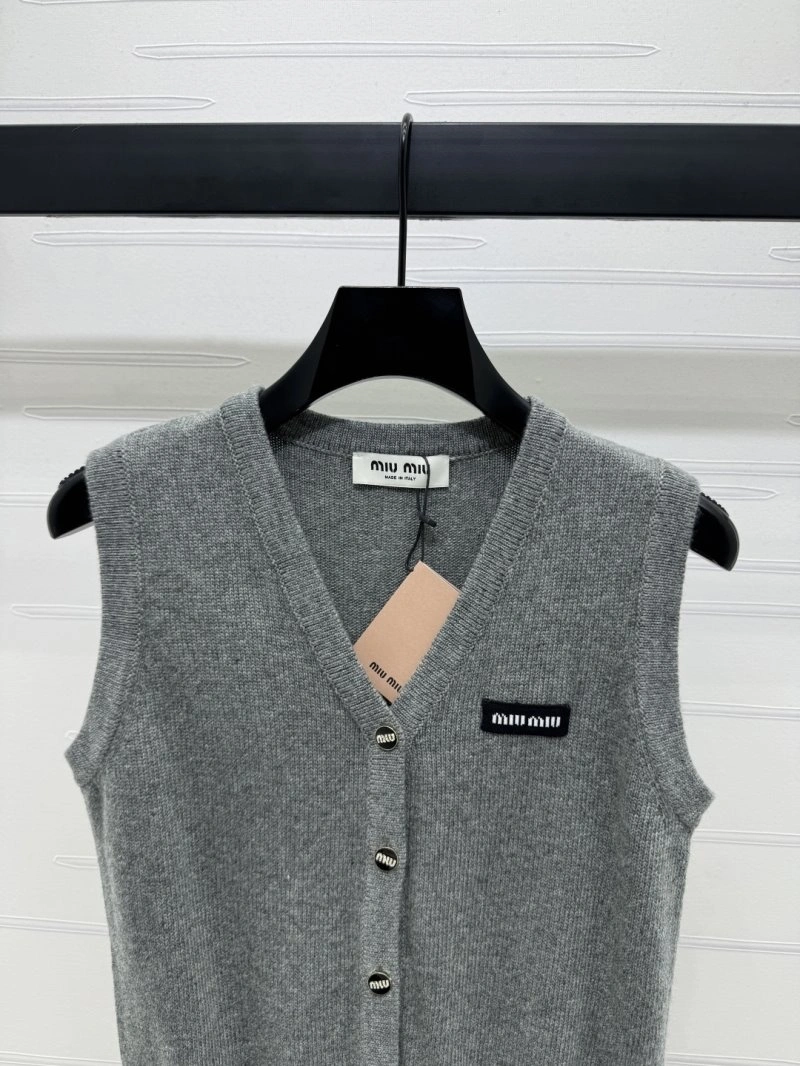 Compact Miu Miu Vest 156038