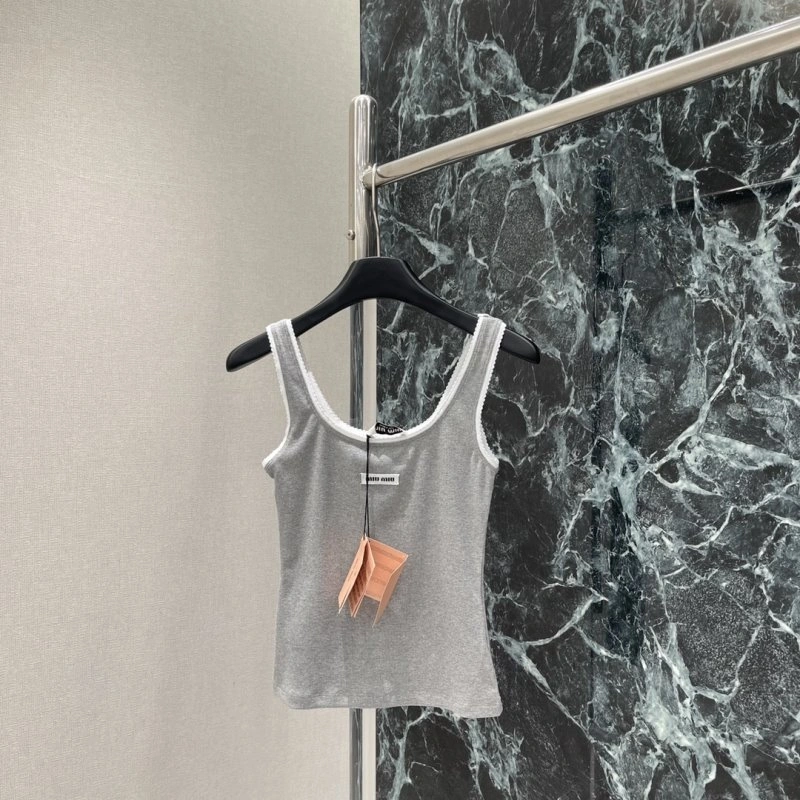 Miu Miu Vest Bold 156028