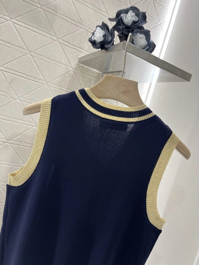 Miu Miu Vest ModernLook 156011