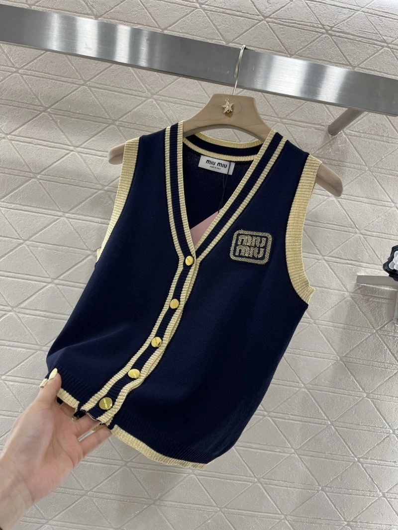 Miu Miu Vest ModernLook 156011