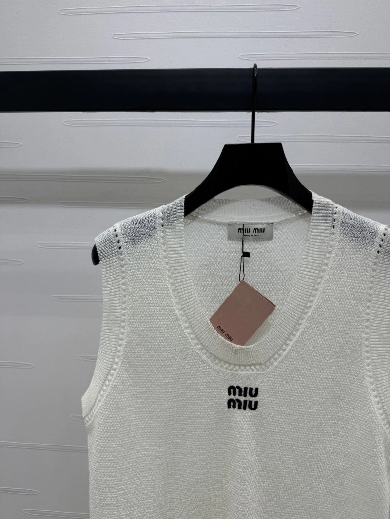Miu Miu Vest Stretchable 155995