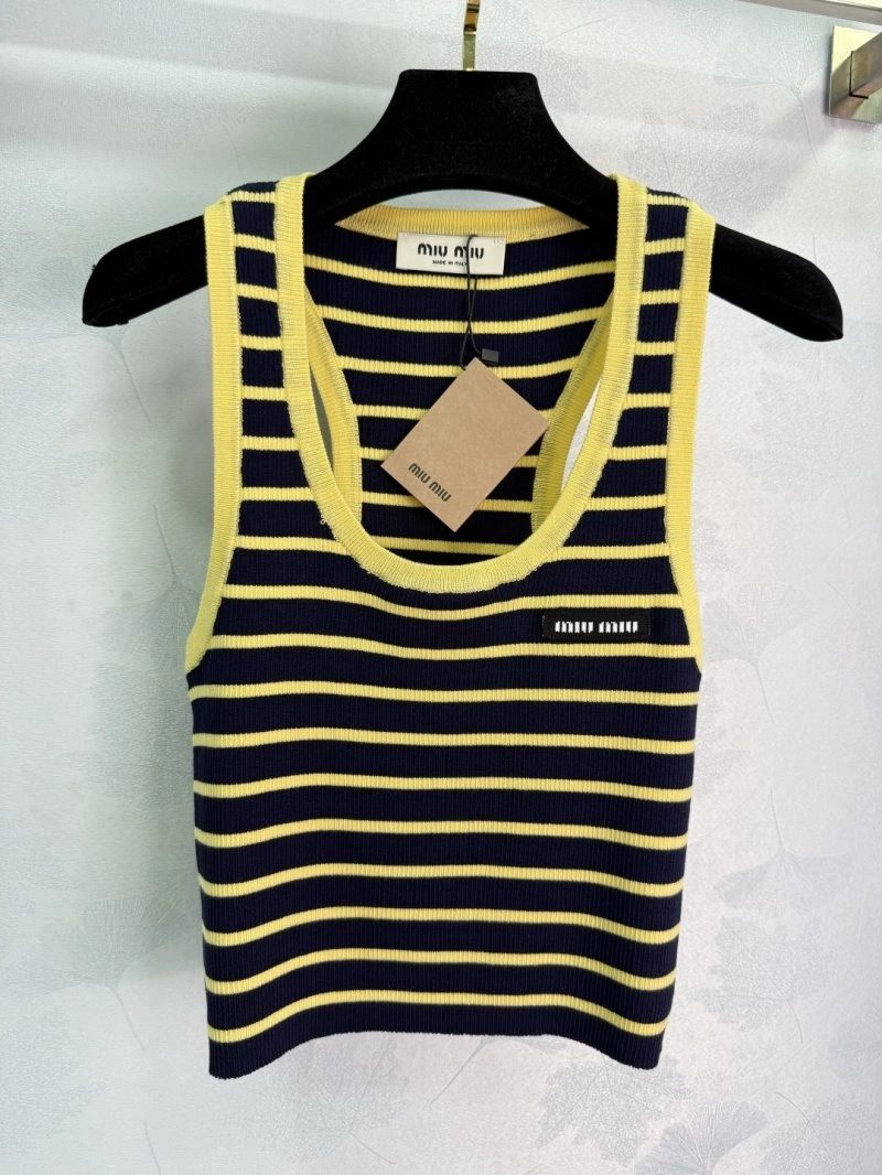 Miu Miu Vest Snug 155993