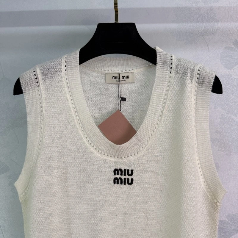 WrinkleFree Miu Miu Vest 156006