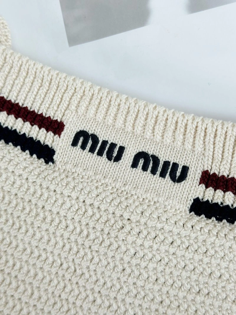 Miu Miu Vest Refined 155999