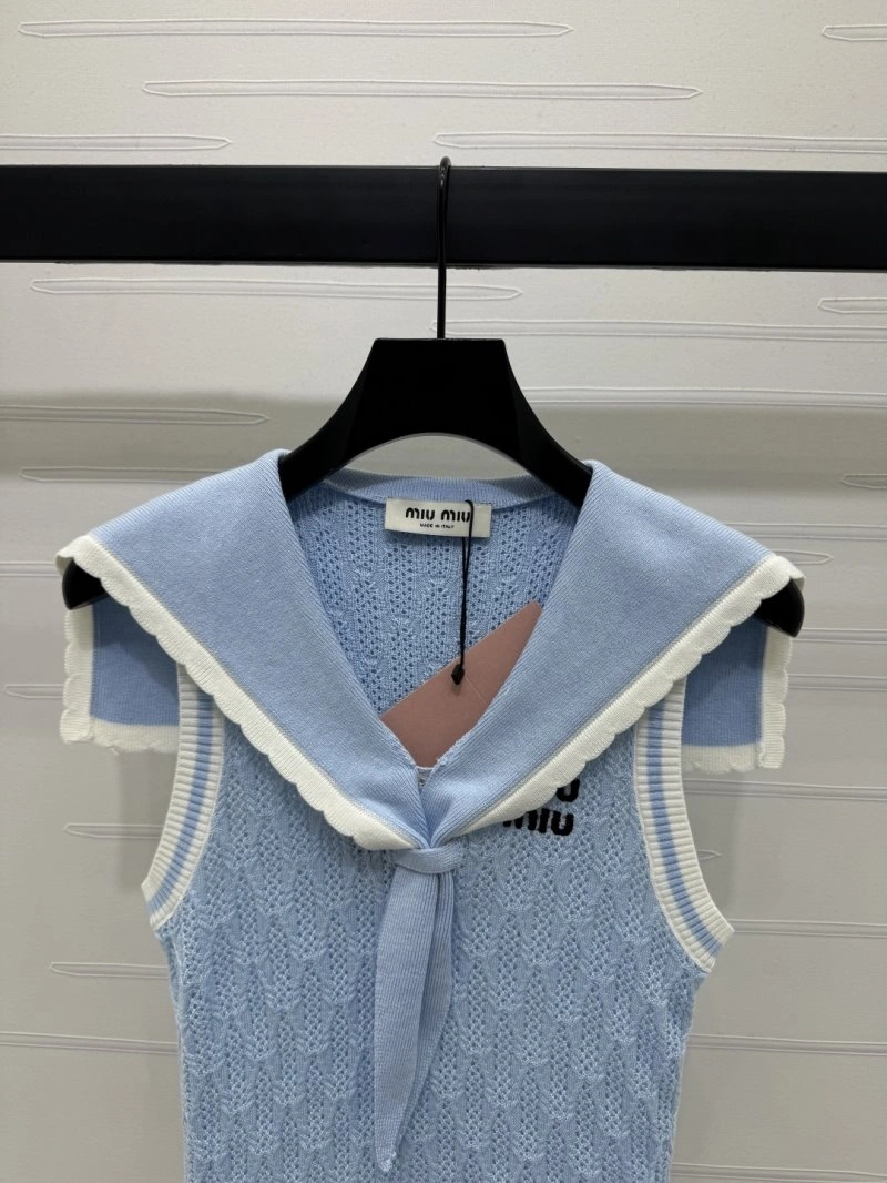 Miu Miu Vest Lightweight 155991