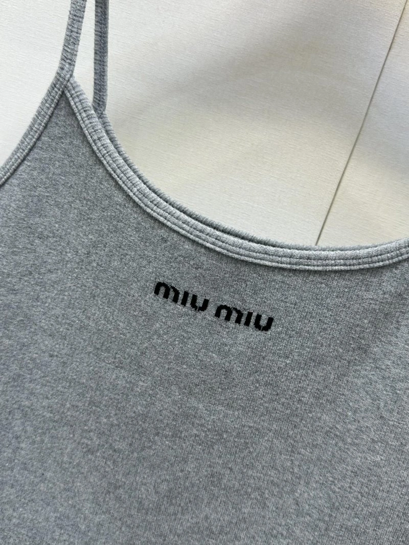 Miu Miu Vest Comfortable 148416