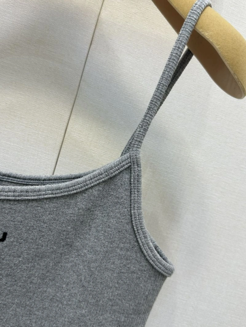 Miu Miu Vest Comfortable 148416