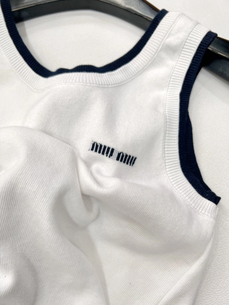 Miu Miu Vest Breathable 148401