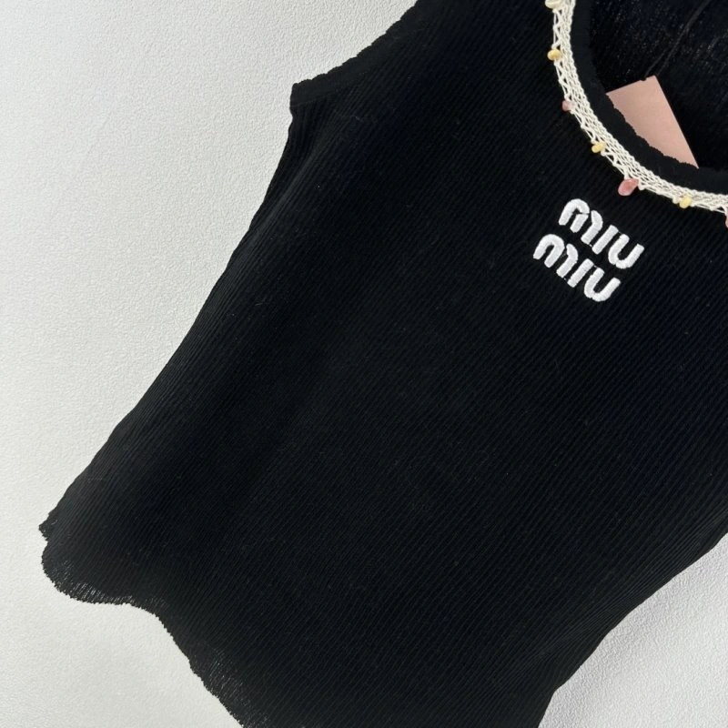 Miu Miu Vest Compact 148413