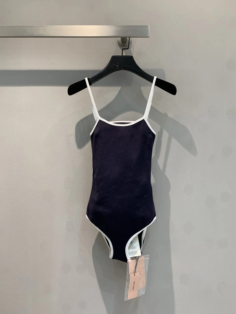 Miu Miu Vest Stylish 148389