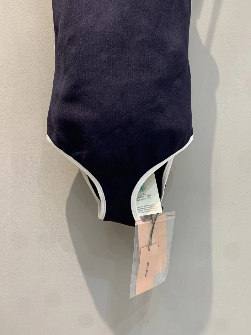 Miu Miu Vest Stylish 148389