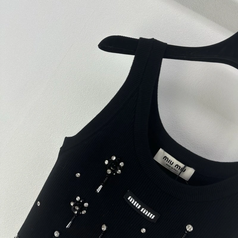 Miu Miu Vest Versatile 148372
