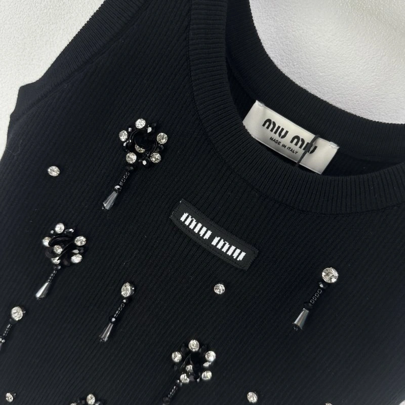 Miu Miu Vest Versatile 148372