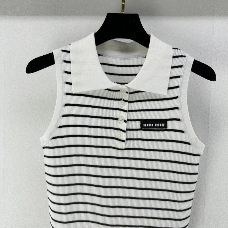 Miu Miu Vest ModernLook 148386