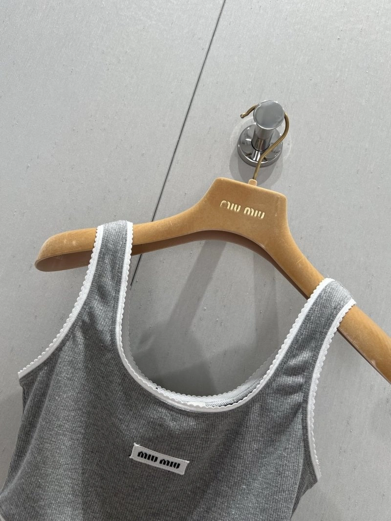 Miu Miu Vest Vibrant 148359