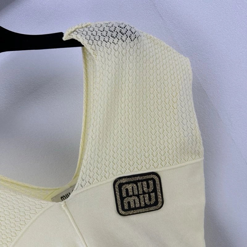Miu Miu Vest Trendsetting 148330