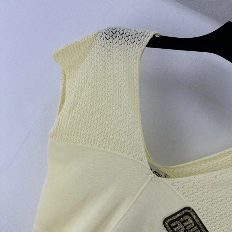 Miu Miu Vest Trendsetting 148330