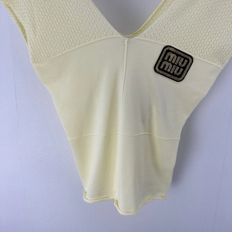 Miu Miu Vest Trendsetting 148330