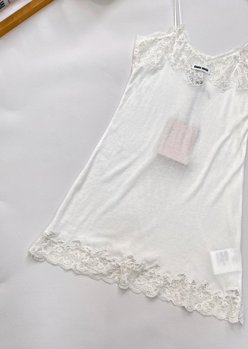 Miu Miu Vest Premium 148337