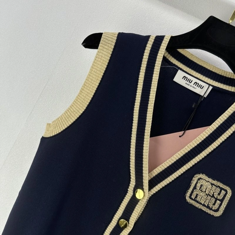 Miu Miu Vest StreetReady 148334