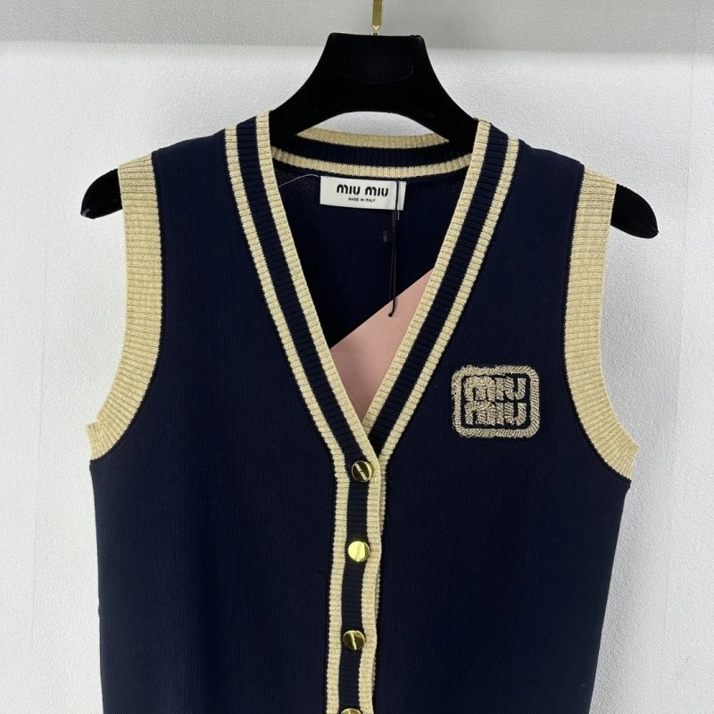 Miu Miu Vest StreetReady 148334