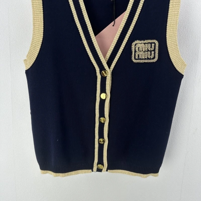 Miu Miu Vest StreetReady 148334