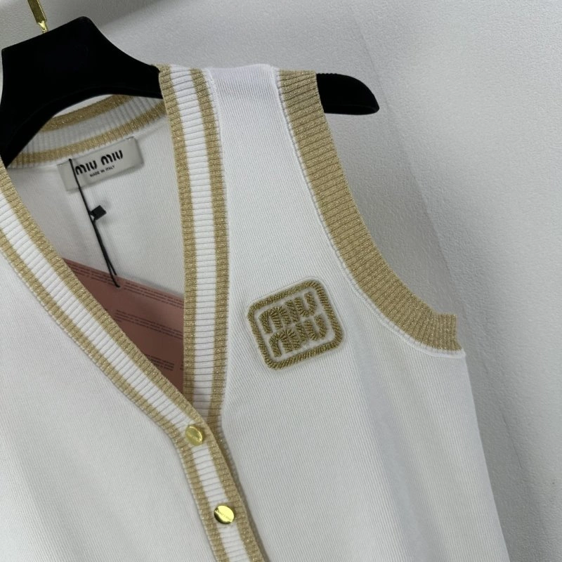 Miu Miu Vest Effortless 148335