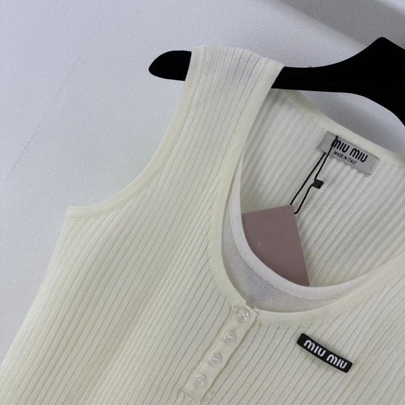 Miu Miu Vest Durable 148322