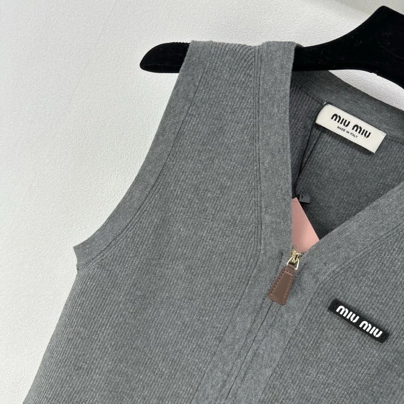 Modern Miu Miu Vest 148314