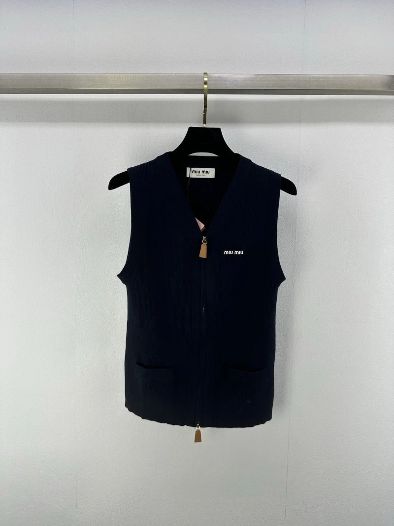 Miu Miu Vest StreetReady 148316