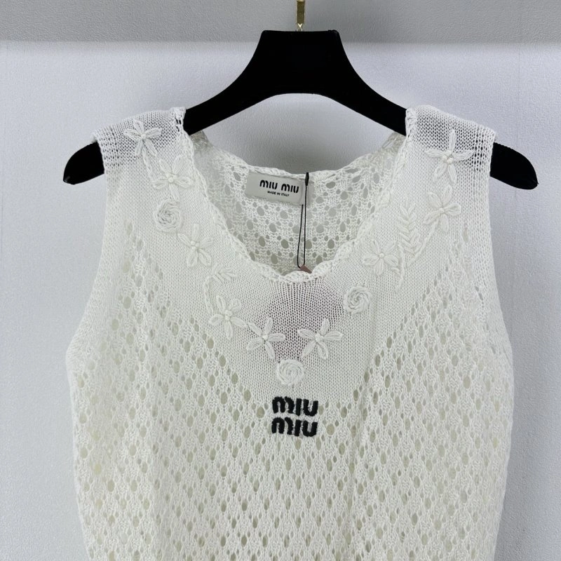 Miu Miu Vest Sleek 154341