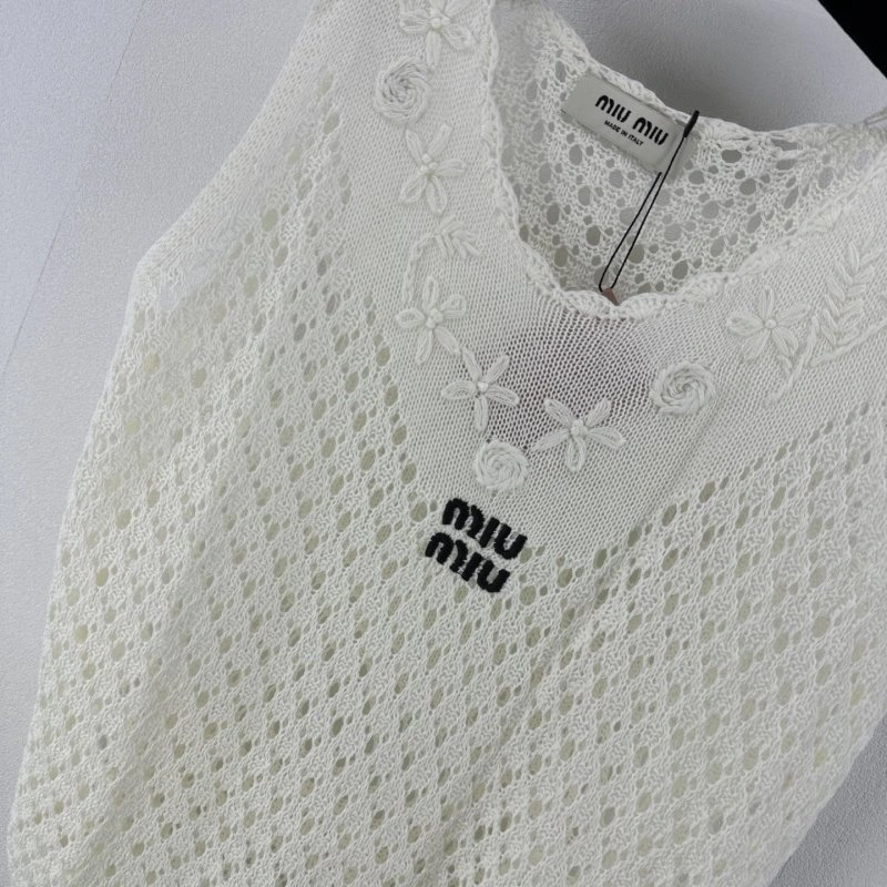 Miu Miu Vest Sleek 154341