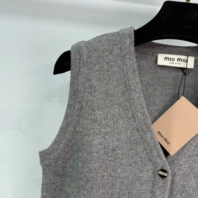 Miu Miu Vest WellDesigned 154371