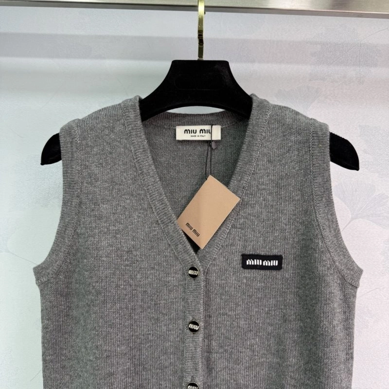 Miu Miu Vest WellDesigned 154371