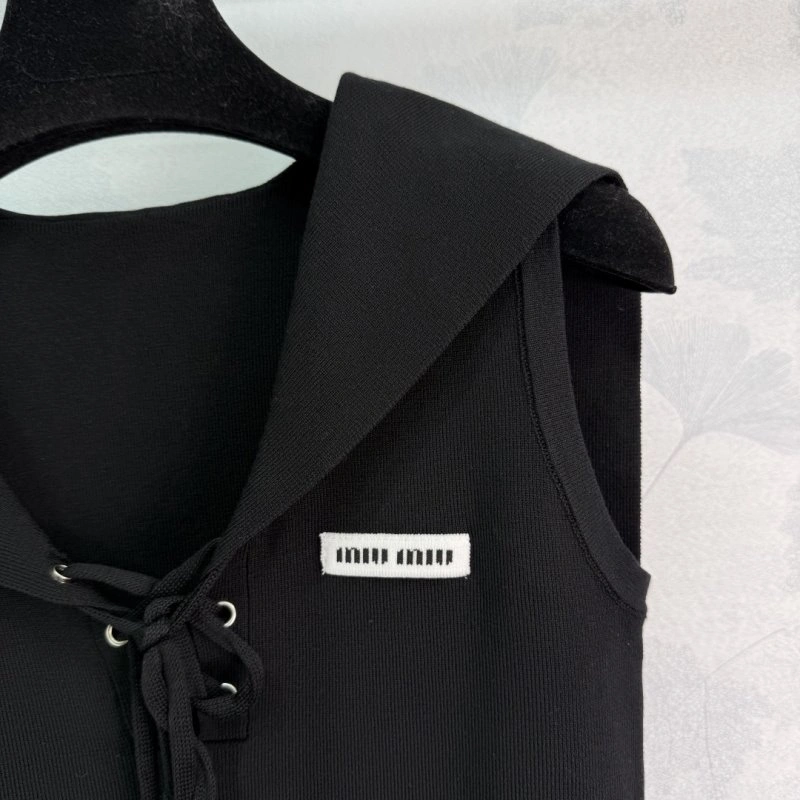 Miu Miu Vest Cozy 154324