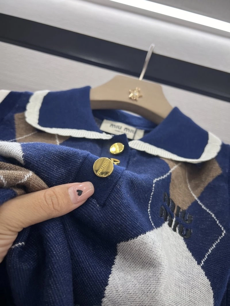 SmoothTexture Miu Miu Vest 154329