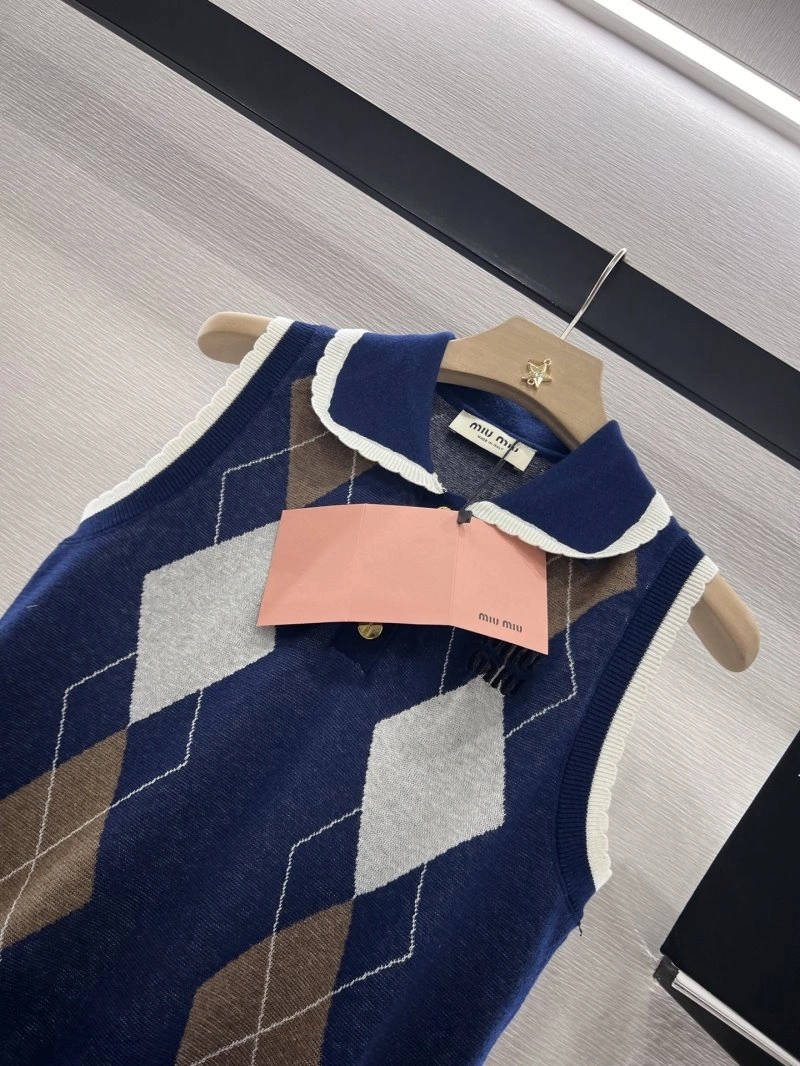 SmoothTexture Miu Miu Vest 154329