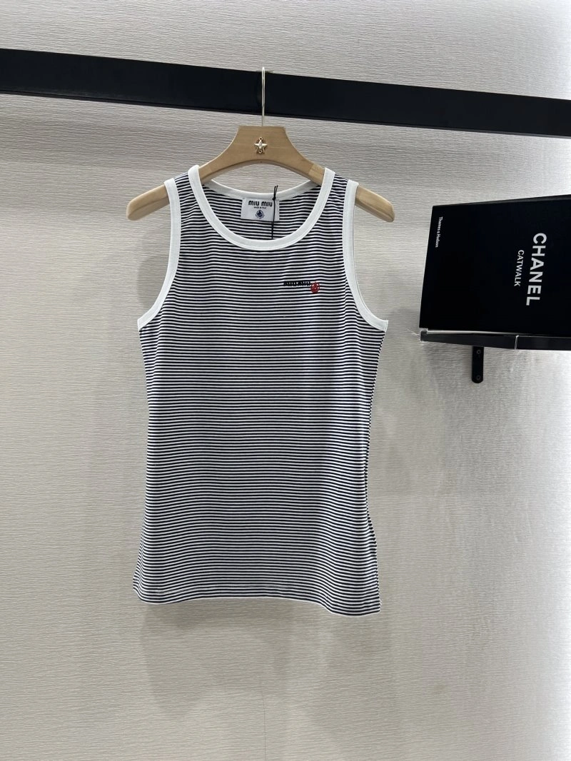 Miu Miu Vest ModernLook 154337