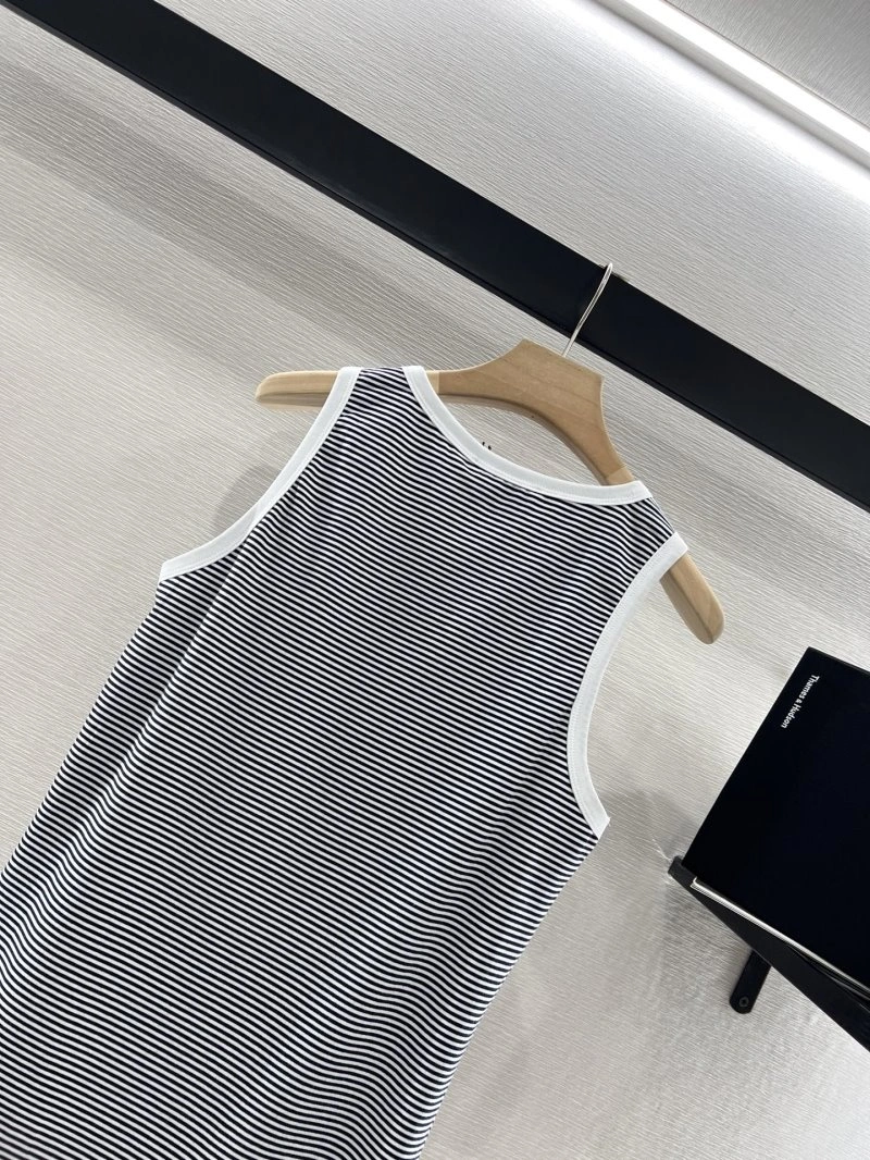 Miu Miu Vest ModernLook 154337