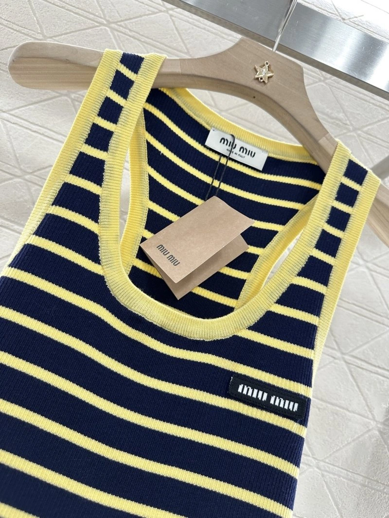Miu Miu Vest Packable 154333