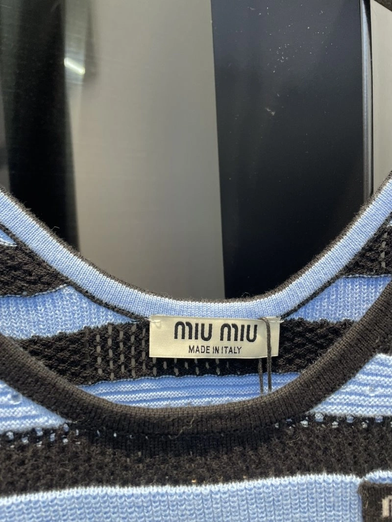 Miu Miu Vest Durable 154313