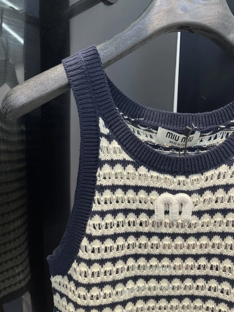 Cozy Miu Miu Vest 154311
