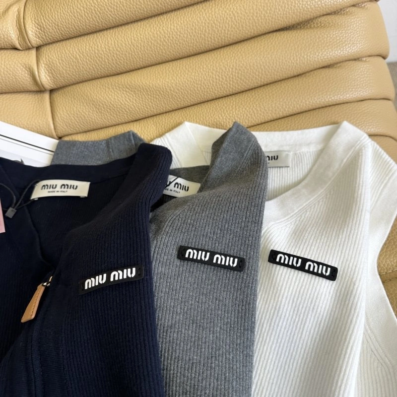 Miu Miu Vest Unique 152956